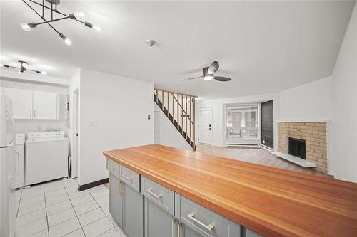 110 70 Maryland Street, Winnipeg, MB - Indoor