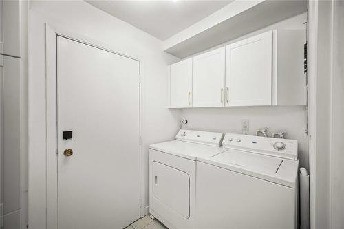 110 70 Maryland Street, Winnipeg, MB - Indoor Photo Showing Laundry Room