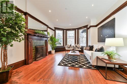 6 Lyall Avenue, Toronto, ON - Indoor Photo Showing Living Room With Fireplace