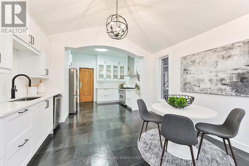 6 Lyall Avenue, Toronto, ON - Indoor Photo Showing Dining Room