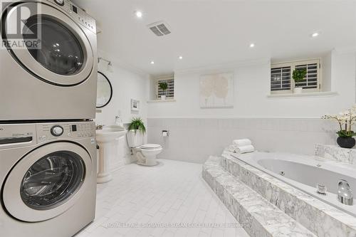 6 Lyall Avenue, Toronto, ON - Indoor Photo Showing Laundry Room