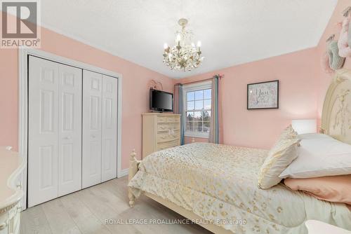 1492 County Rd 5, Quinte West, ON - Indoor Photo Showing Bedroom