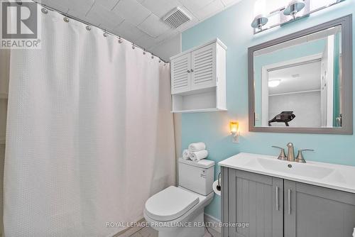 1492 County Rd 5, Quinte West, ON - Indoor Photo Showing Bathroom