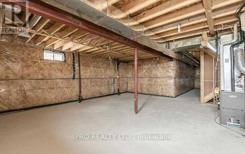 8 Toffee Trail, Hamilton, ON - Indoor Photo Showing Basement