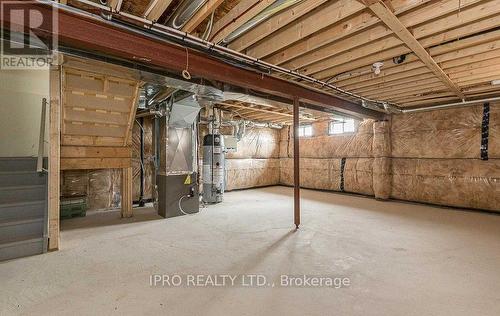 8 Toffee Trail, Hamilton, ON - Indoor Photo Showing Basement