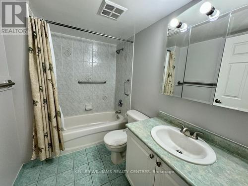 209 - 39 Oneida Crescent, Richmond Hill, ON - Indoor Photo Showing Bathroom