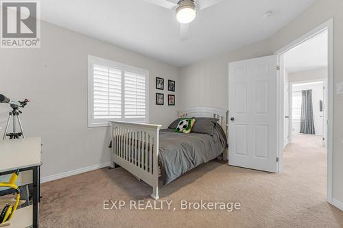 182 Binhaven Boulevard, Hamilton, ON - Indoor Photo Showing Bedroom