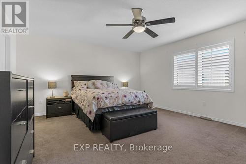 182 Binhaven Boulevard, Hamilton, ON - Indoor Photo Showing Bedroom