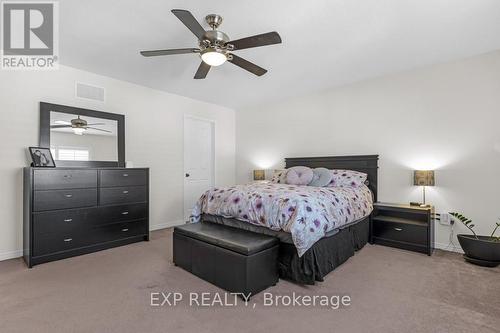 182 Binhaven Boulevard, Hamilton, ON - Indoor Photo Showing Bedroom