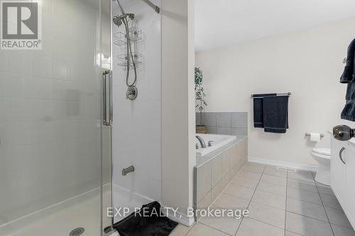 182 Binhaven Boulevard, Hamilton, ON - Indoor Photo Showing Bathroom