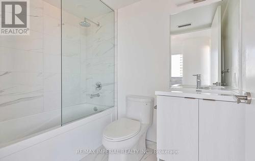 3303 - 138 Downes Street, Toronto, ON - Indoor Photo Showing Bathroom