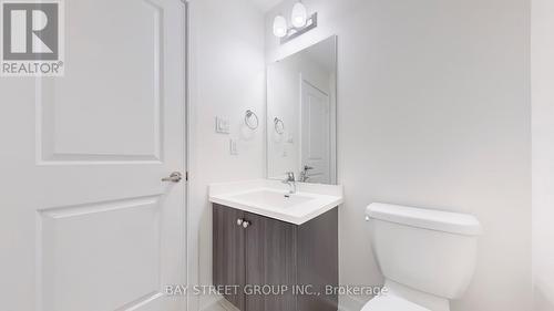 173 Badgerow Way, Aurora, ON - Indoor Photo Showing Bathroom