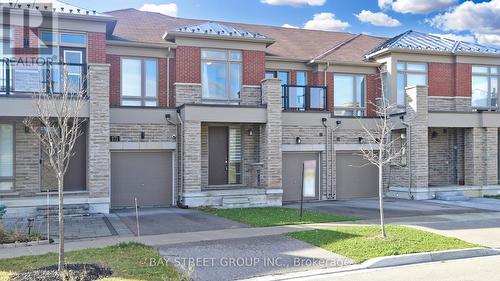 173 Badgerow Way, Aurora, ON - Outdoor With Facade