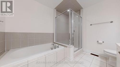 173 Badgerow Way, Aurora, ON - Indoor Photo Showing Bathroom