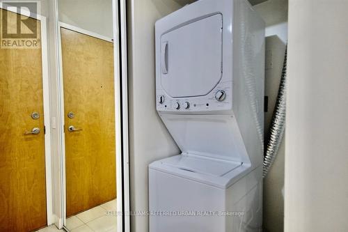 306 - 4978 Yonge Street, Toronto, ON - Indoor Photo Showing Laundry Room