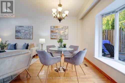 5960 Chidham Crescent, Mississauga, ON - Indoor Photo Showing Dining Room