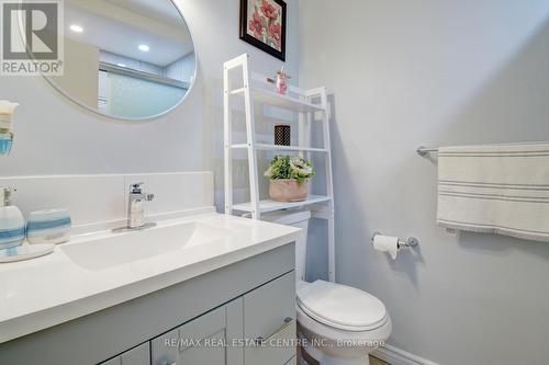 5960 Chidham Crescent, Mississauga, ON - Indoor Photo Showing Bathroom