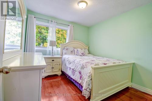 5960 Chidham Crescent, Mississauga, ON - Indoor Photo Showing Bedroom