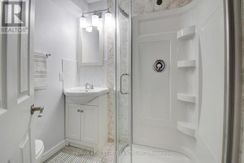 5960 Chidham Crescent, Mississauga, ON - Indoor Photo Showing Bathroom