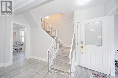 23 Lyndhurst Street, Hamilton, ON - Indoor Photo Showing Other Room