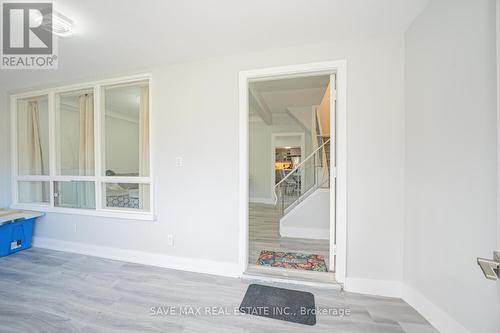 23 Lyndhurst Street, Hamilton, ON - Indoor Photo Showing Other Room