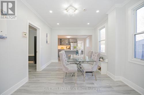 23 Lyndhurst Street, Hamilton, ON - Indoor Photo Showing Dining Room