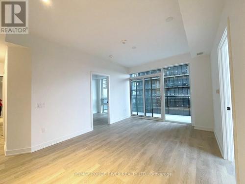 1609 - 127 Broadway Avenue, Toronto, ON - Indoor Photo Showing Other Room