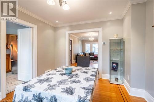 53 Tuxedo Avenue S, Hamilton, ON - Indoor Photo Showing Bedroom