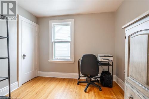 #3 - 53 Tuxedo Avenue S, Hamilton, ON - Indoor Photo Showing Office