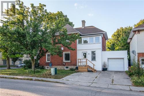 28 Beale Street, Woodstock, ON - Outdoor