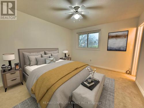 19 Crabtree Avenue, London, ON - Indoor Photo Showing Bedroom