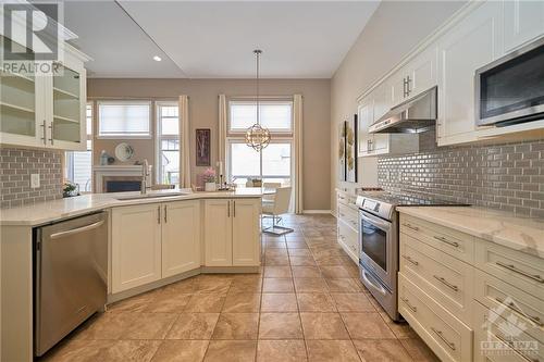 Kitchen - 132 Palfrey Way, Stittsville, ON - Indoor Photo Showing Kitchen With Upgraded Kitchen