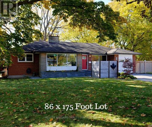 900 Henry Street, Whitby, ON - Outdoor