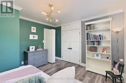 900 Henry Street, Whitby, ON - Indoor Photo Showing Bedroom