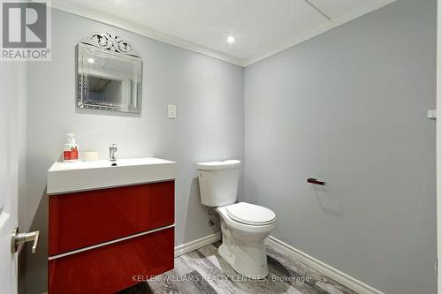 900 Henry Street, Whitby, ON - Indoor Photo Showing Bathroom