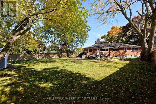 900 Henry Street, Whitby, ON - Outdoor