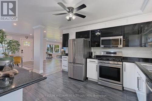 900 Henry Street, Whitby, ON - Indoor Photo Showing Kitchen With Double Sink