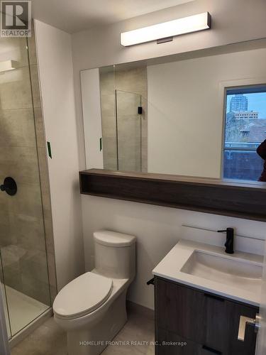 219 - 8888 Yonge Street, Richmond Hill, ON - Indoor Photo Showing Bathroom