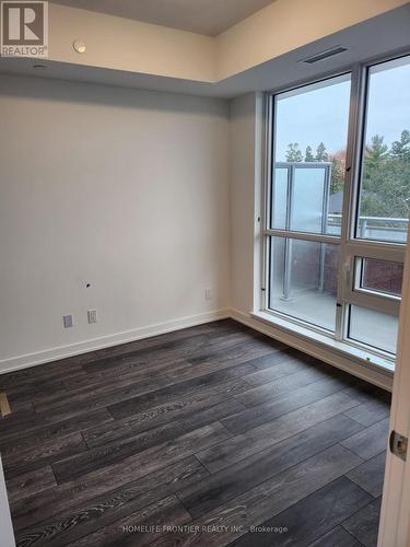 219 - 8888 Yonge Street, Richmond Hill, ON - Indoor Photo Showing Other Room