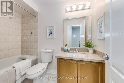 22 Dairy Avenue, Richmond Hill, ON - Indoor Photo Showing Bathroom