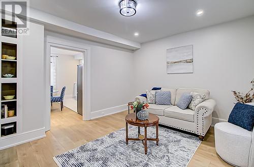 356 Division Street, Cobourg, ON - Indoor Photo Showing Living Room