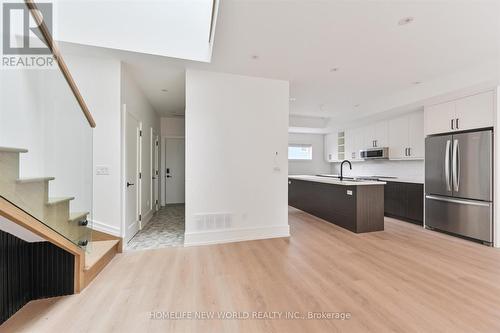 Lane - 995 Dufferin Street, Toronto, ON - Indoor Photo Showing Kitchen