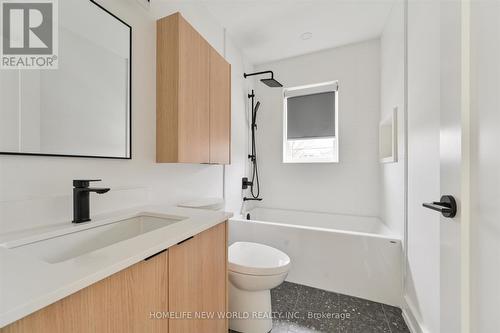 Lane - 995 Dufferin Street, Toronto, ON - Indoor Photo Showing Bathroom