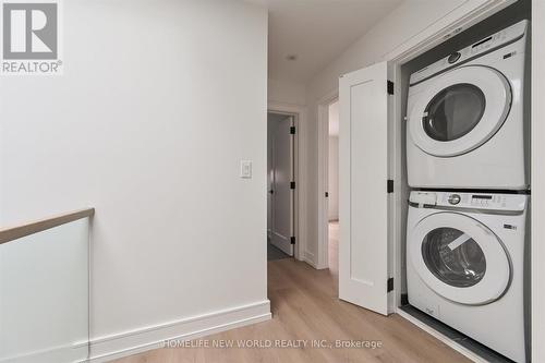 Lane - 995 Dufferin Street, Toronto, ON - Indoor Photo Showing Laundry Room