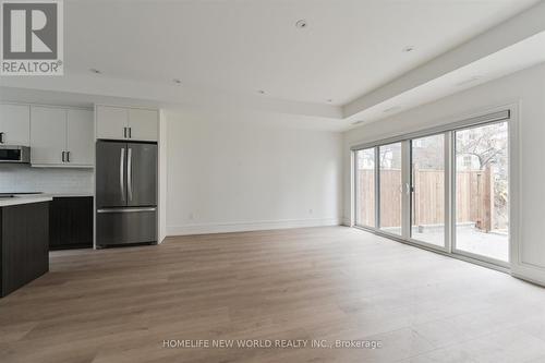 Lane - 995 Dufferin Street, Toronto, ON - Indoor Photo Showing Kitchen