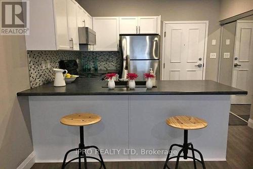 112 - 8 Harris Street, Cambridge, ON - Indoor Photo Showing Kitchen