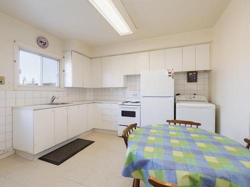 Kitchen - 4845  - 4847 Av. Prince-Of-Wales, Montréal (Côte-Des-Neiges/Notre-Dame-De-Grâce), QC - Indoor Photo Showing Kitchen