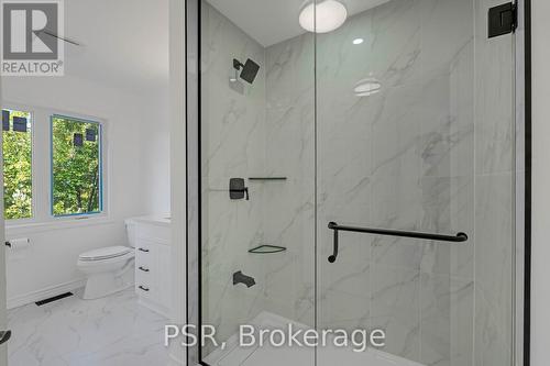 17 Ronan Crescent, Vaughan, ON - Indoor Photo Showing Bathroom