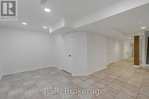 17 Ronan Crescent, Vaughan, ON - Indoor Photo Showing Other Room