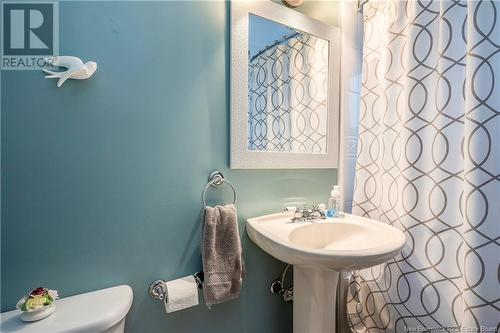 141 Second Avenue, Moncton, NB - Indoor Photo Showing Bathroom